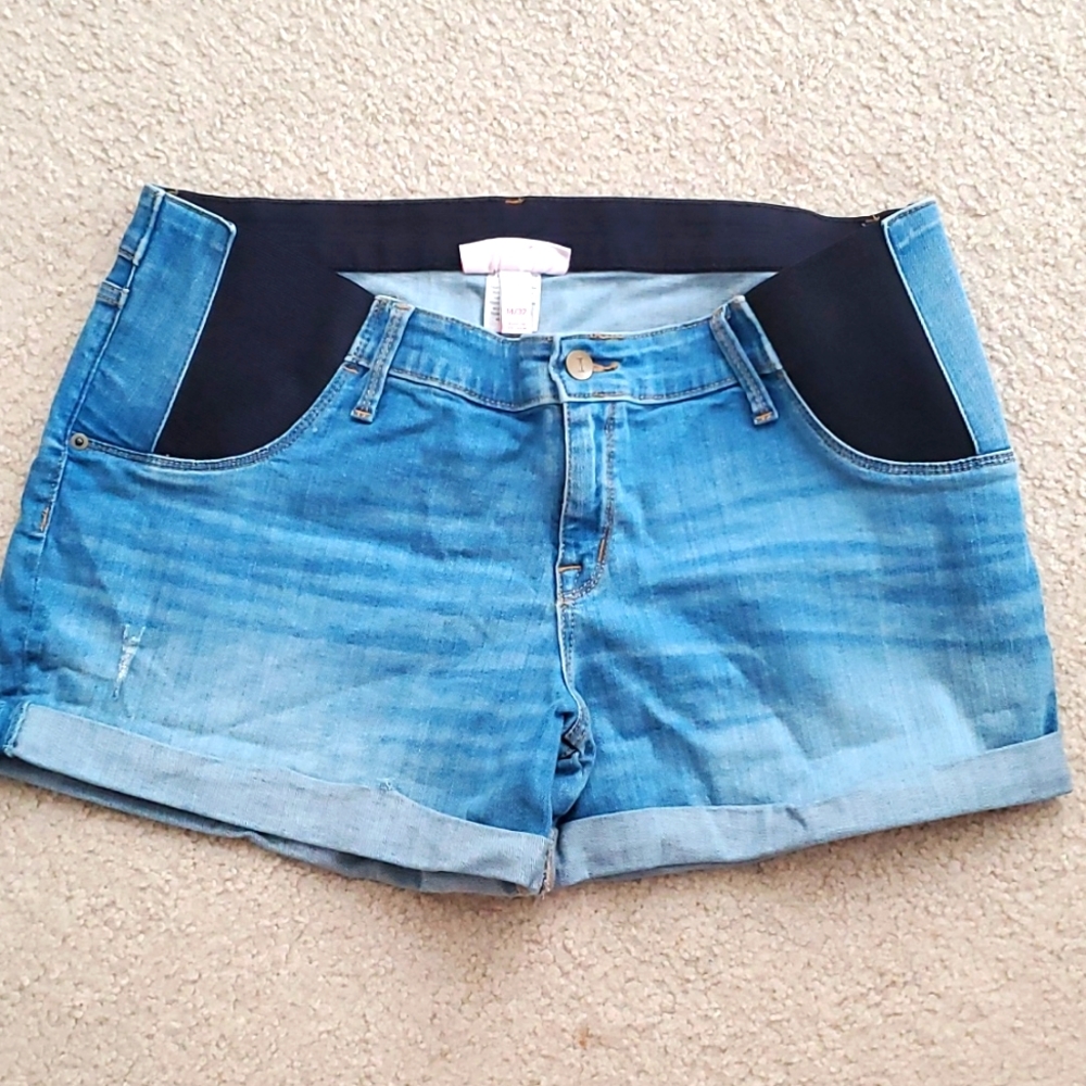 Light blue jean maternity short shorts